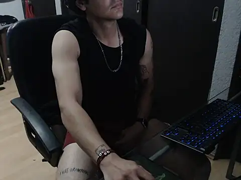 GruesoMexico online show from April 8, 1:06 am