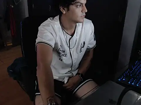 GruesoMexico online show from April 5, 11:01 pm