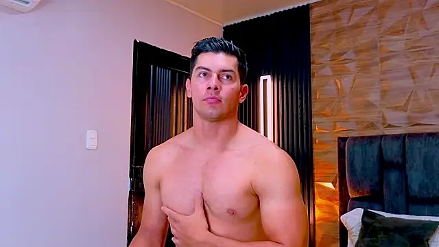 FelipeAndMarcello3 online show from March 19, 7:50 pm