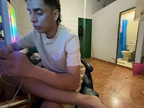 Max TheHorseDick online show from March 23, 2:17 am