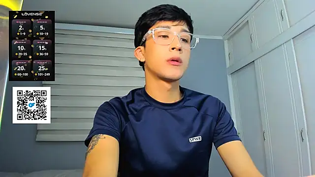 tom Howard online show from September 27, 3:04 am