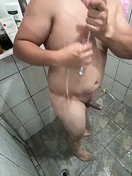 JuanPa secret online show from December 6, 5:42 am