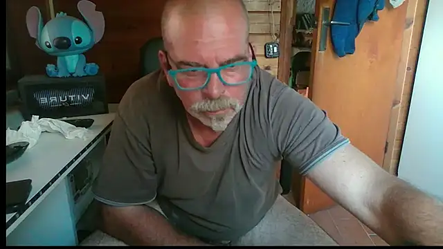 0oscar xxx online show from October 4, 4:23 pm