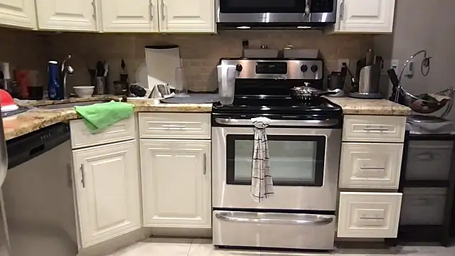 BigGuyMuscle online show from November 6, 7:11 am