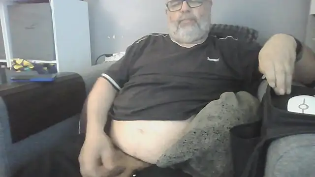 Naturistmale45 online show from April 16, 10:48 am