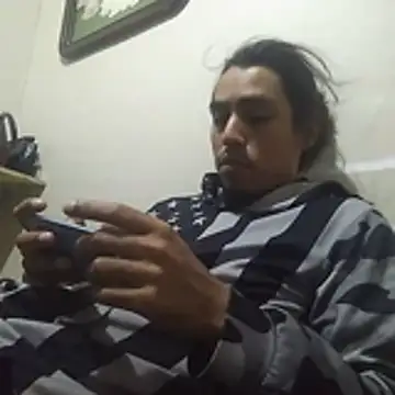 AlexAlejandro13 online show from April 19, 2:11 am