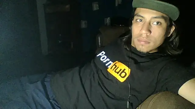 AlexAlejandro13 online show from March 15, 7:38 am