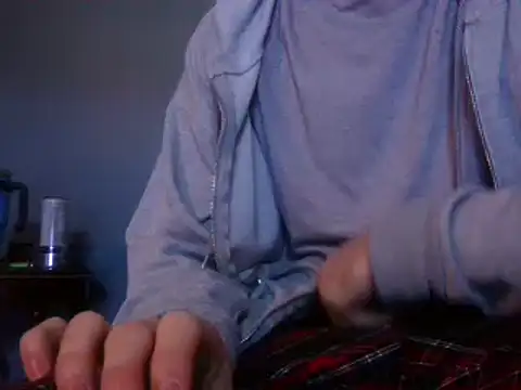 hpluvsplata online show from December 6, 1:44 pm