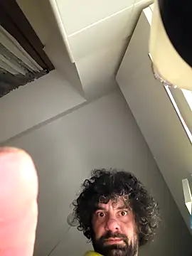 IoAndrea online show from February 16, 7:01 pm