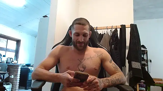Snapshot of surfdog_95 chatting on October 24, 4:52 pm surfdog 95 online show from October 24, 4:52 pm