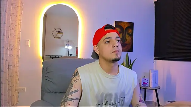 alejandro calderon1 online show from March 4, 5:03 am