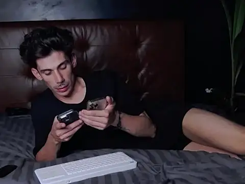 DanielCrush1 online show from September 20, 10:15 am