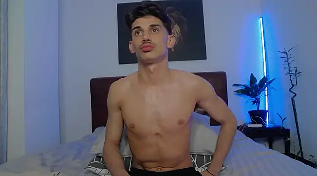 DanielCrush1 online show from March 19, 10:42 pm