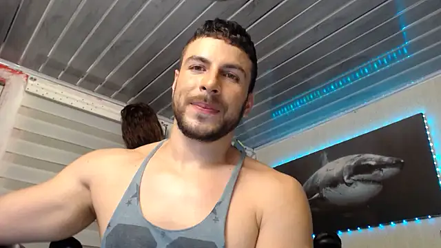 bayronfit online show from May 25, 12:39 am