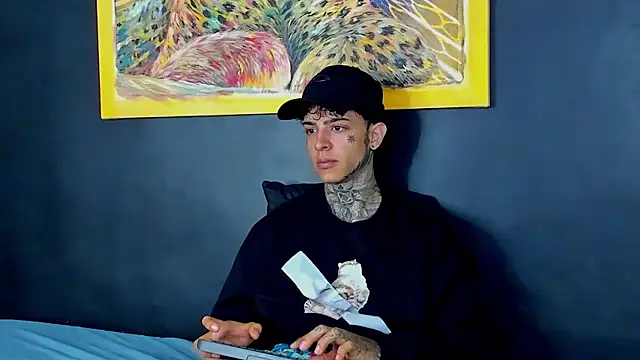 Snapshot of Aron_ford chatting on September 21, 12:16 pm Aron ford online show from September 21, 12:16 pm