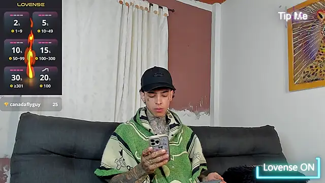 Snapshot of Aron_ford chatting on September 30, 1:03 pm Aron ford online show from September 30, 1:03 pm