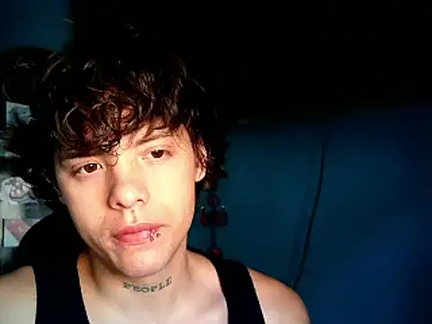 Snapshot of Santiago_kiler chatting on February 2, 2:13 pm Santiago kiler online show from February 2, 2:13 pm