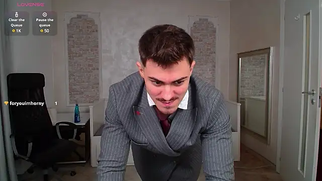 Snapshot of WilsonJules chatting on January 26, 7:31 pm WilsonJules online show from January 26, 7:31 pm