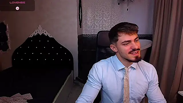 Snapshot of WilsonJules chatting on September 20, 4:23 am WilsonJules online show from September 20, 4:23 am