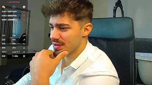 Snapshot of WilsonJules chatting on October 30, 5:31 am WilsonJules online show from October 30, 5:31 am