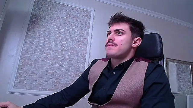 Snapshot of WilsonJules chatting on January 17, 5:20 pm WilsonJules online show from January 17, 5:20 pm