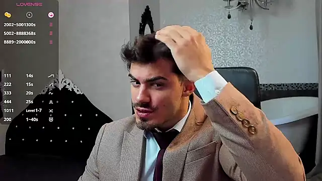 Snapshot of WilsonJules chatting on October 17, 4:38 am WilsonJules online show from October 17, 4:38 am