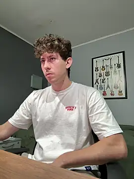 saint not online show from April 4, 11:02 pm