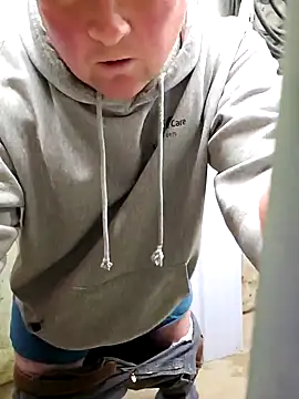 taurada76 online show from January 17, 7:53 pm