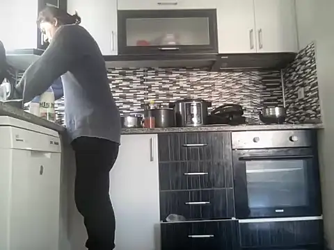 ALPHANDRE online show from November 5, 8:16 am