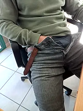 Laviestbelle online show from March 19, 10:40 am