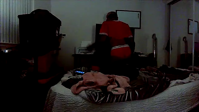 trophyboi69 online show from December 5, 10:23 am