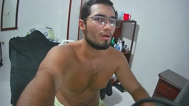 lechero226 online show from September 19, 10:53 pm