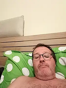 Snapshot of mike9473 chatting on September 27, 9:56 pm mike9473 online show from September 27, 9:56 pm