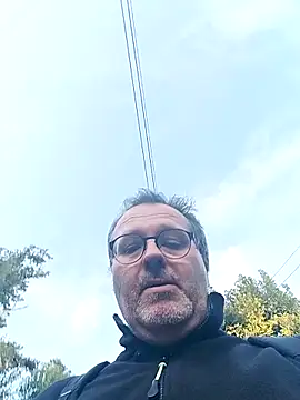 Snapshot of mike9473 chatting on October 2, 4:00 pm mike9473 online show from October 2, 4:00 pm