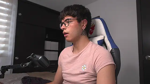  morghan  online show from April 16, 8:09 pm