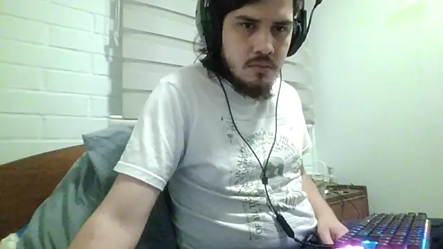 hung weeb online show from August 4, 2:28 am