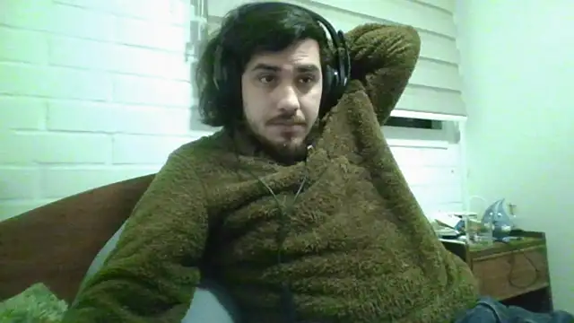 hung weeb online show from July 28, 4:09 am