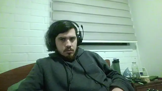 hung weeb online show from June 25, 4:48 am