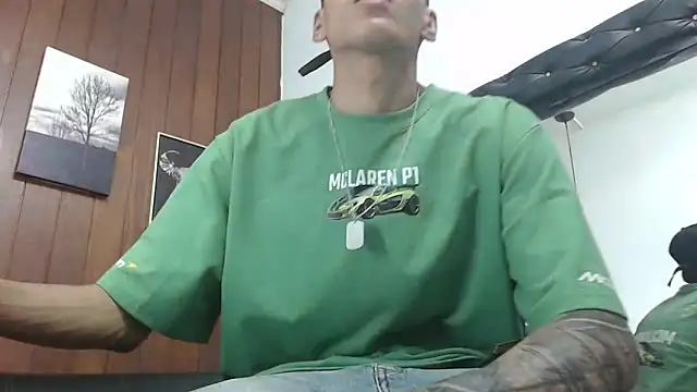 Snapshot of GaboReyes chatting on September 27, 3:59 am GaboReyes online show from September 27, 3:59 am