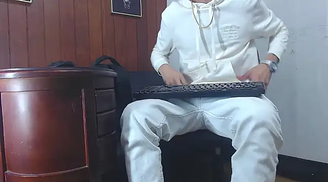 Snapshot of GaboReyes chatting on January 23, 8:24 pm GaboReyes online show from January 23, 8:24 pm