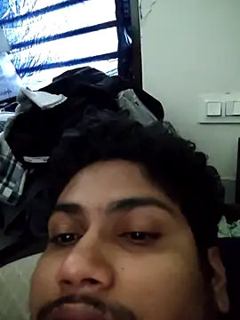 thebrownboi01 online show from October 2, 2:26 am