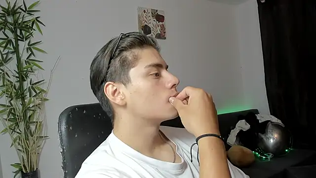 Giordano Russo online show from February 3, 3:49 pm