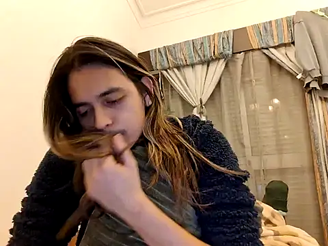 little boyx online show from February 3, 4:14 am