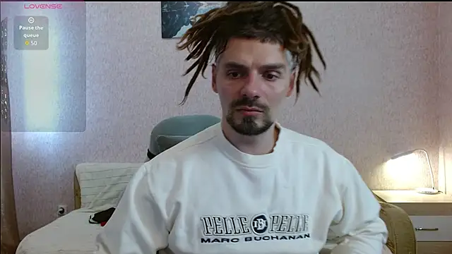 Aestheticguy101 online show from May 27, 2:58 pm
