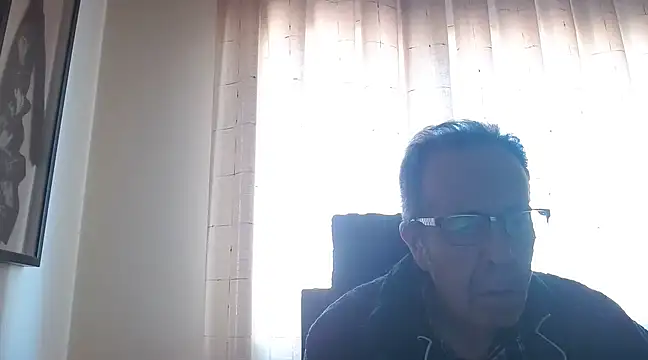 Snapshot of TonyComa chatting on December 4, 1:53 pm TonyComa online show from December 4, 1:53 pm