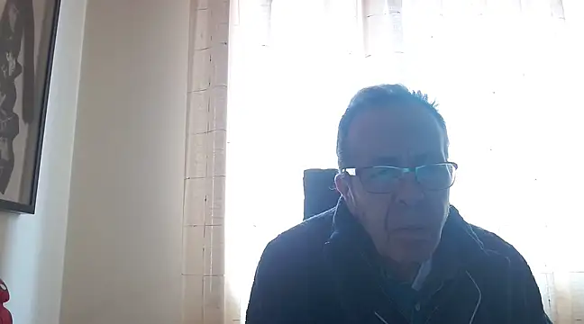 Snapshot of TonyComa chatting on March 1, 2:23 pm TonyComa online show from March 1, 2:23 pm