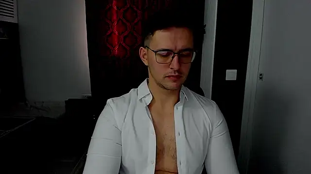 sexxymuscles4u online show from December 16, 8:54 am