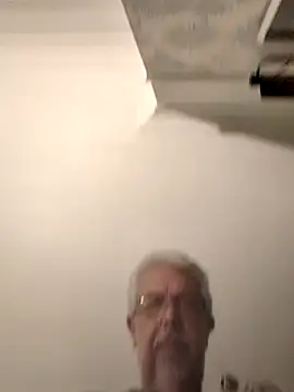 Snapshot of dirtyharry2022 chatting on September 8, 9:58 pm dirtyharry2022 online show from September 8, 9:58 pm