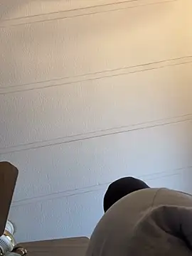 smokeymt420 online show from January 18, 8:44 pm