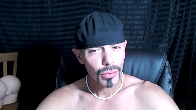 ThickD2C online show from March 7, 6:33 pm